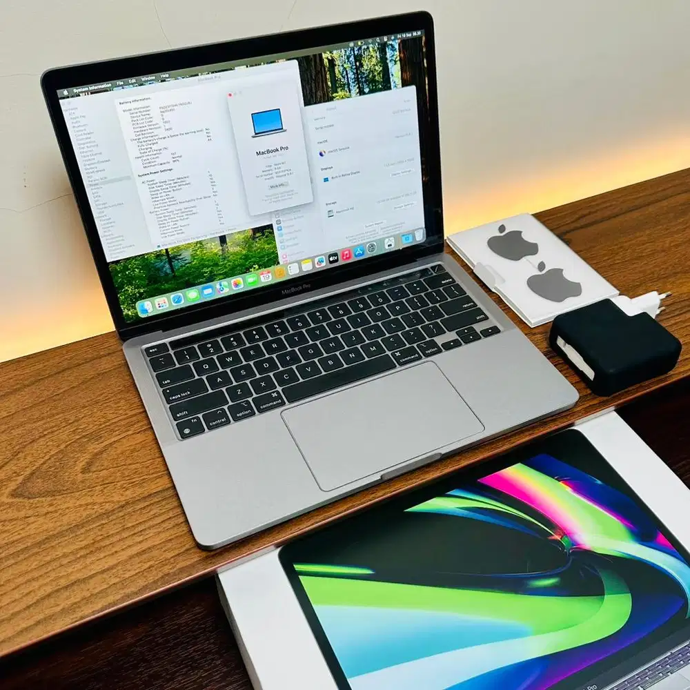 MacBook Pro 13 inch M2 Pro Fullset resmi Original Mantap likenew