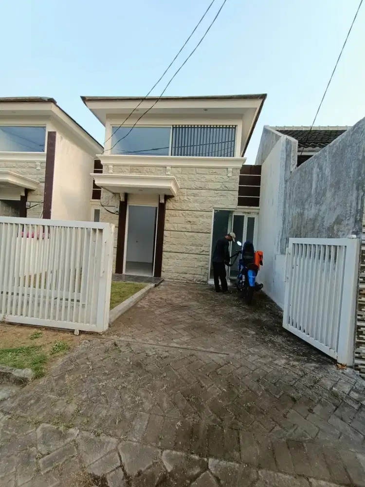 Rumah 1 lantai Golden Berry Siap Huni