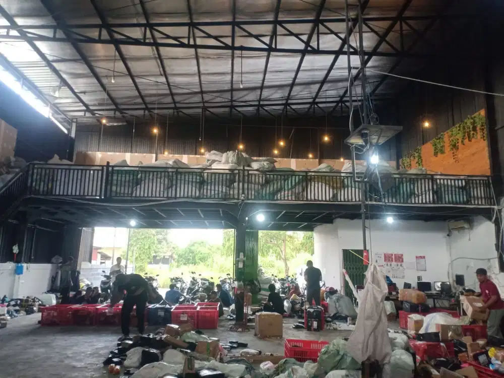 Dijual Tempat Usaha Bekas Kafe 0 Jalan Raya Benowo