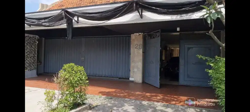 DIJUAL tempat usaha, Sangat Strategis  Lokasi Pusat Kota Surabaya
