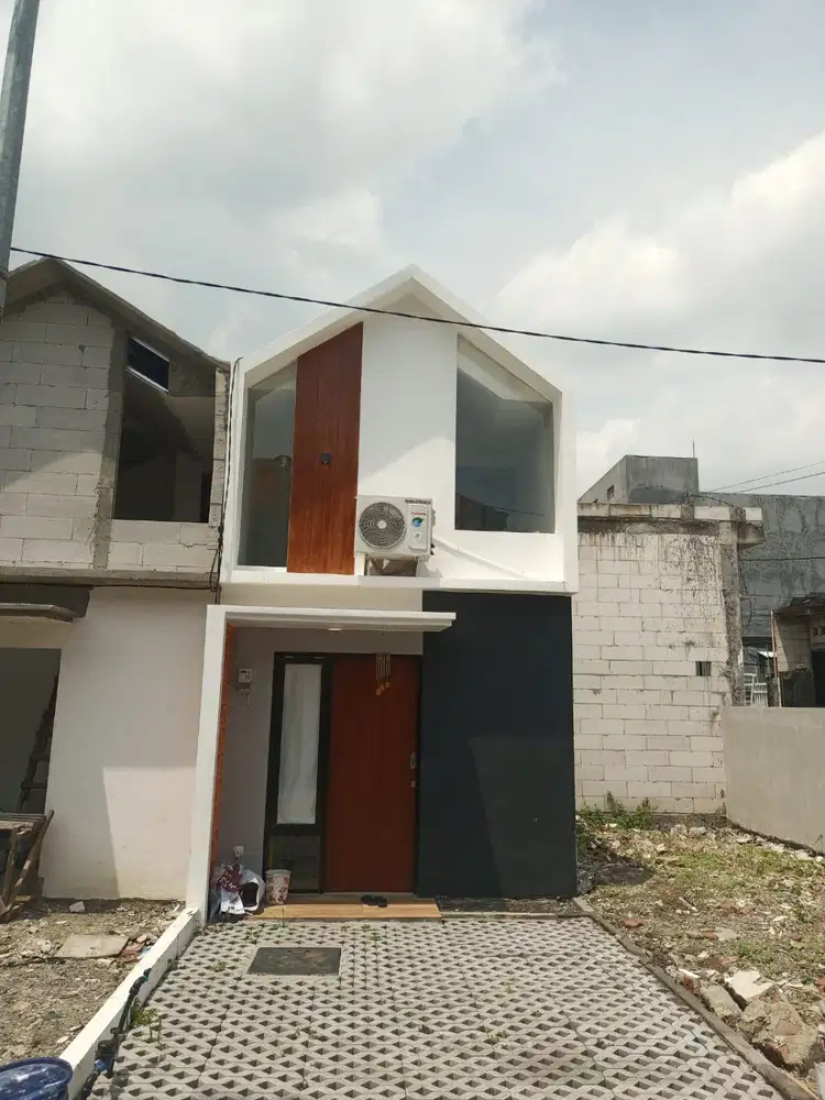 Rumah 2 lantai Green Terrace Tengger Kandangan