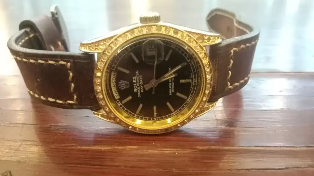Rolex datejust yellow gold otomatis