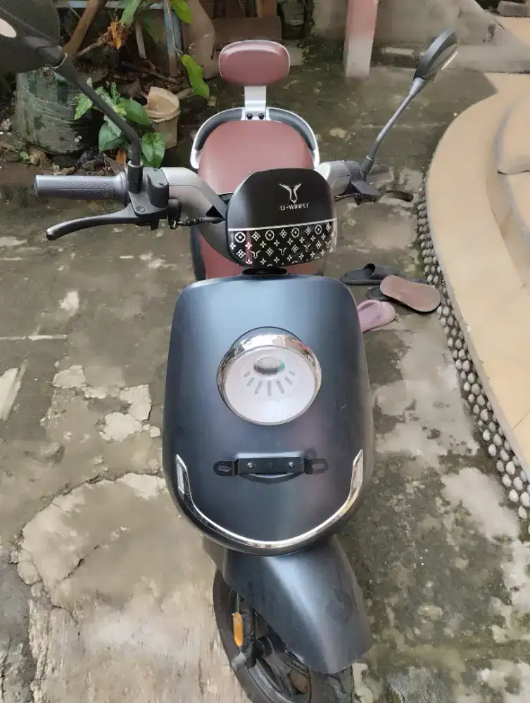 Motor Listrik Model Vespa Uwinfly T80 MASIH GARANSI (NEGO)