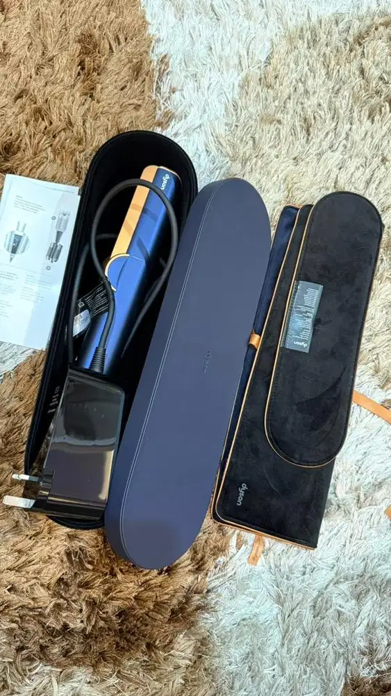 Dyson airstrait (prusian blue/rich coper)