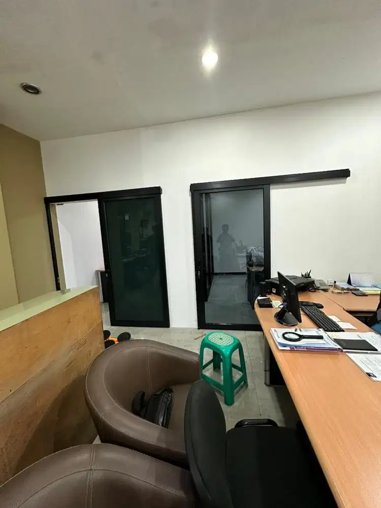 Pintu geser almunium