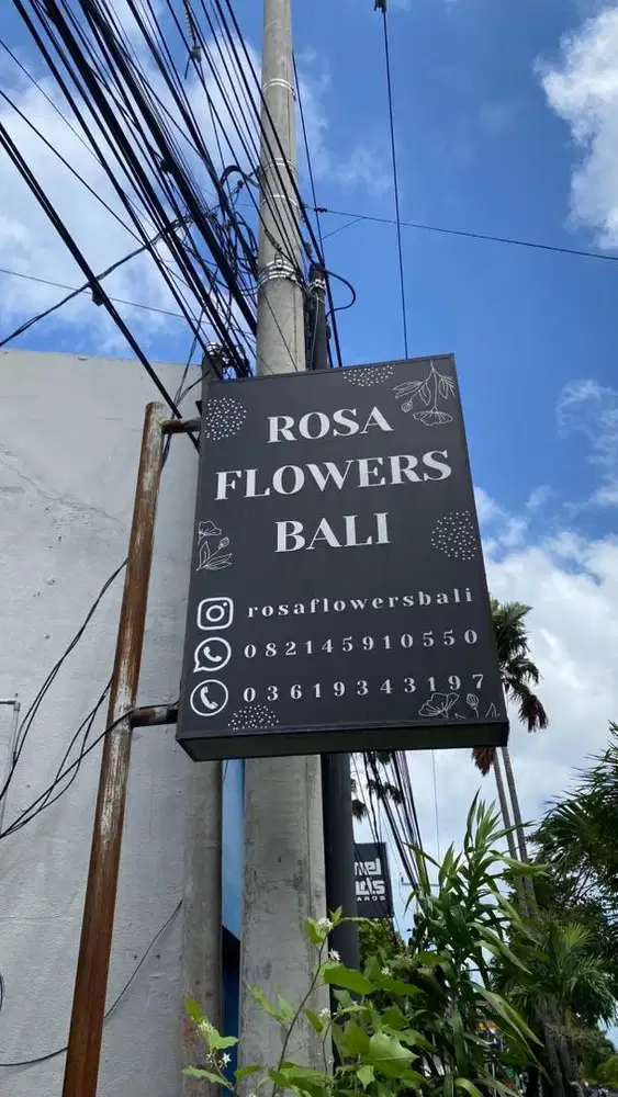 Lowongan Pekerjaan - Florist, Assisten florist dan Cleaner