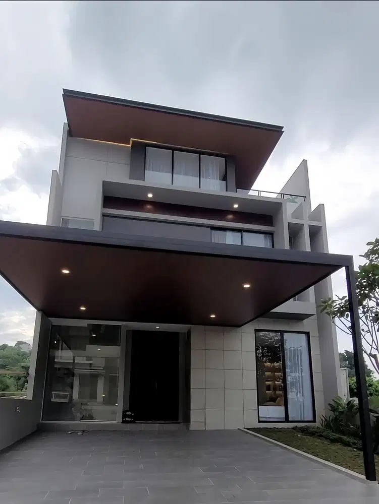 RUMAH MEWAH DENGAN ATTIC ROOM TYPE ARAGONITE DI CLUSTER MEWAH CITRASUN GARDEN SEMARANG