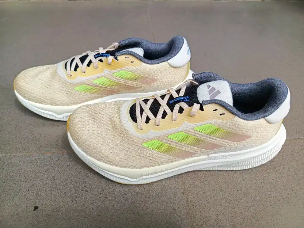 Sepatu lari running adidas supernova stride kondisi baru original