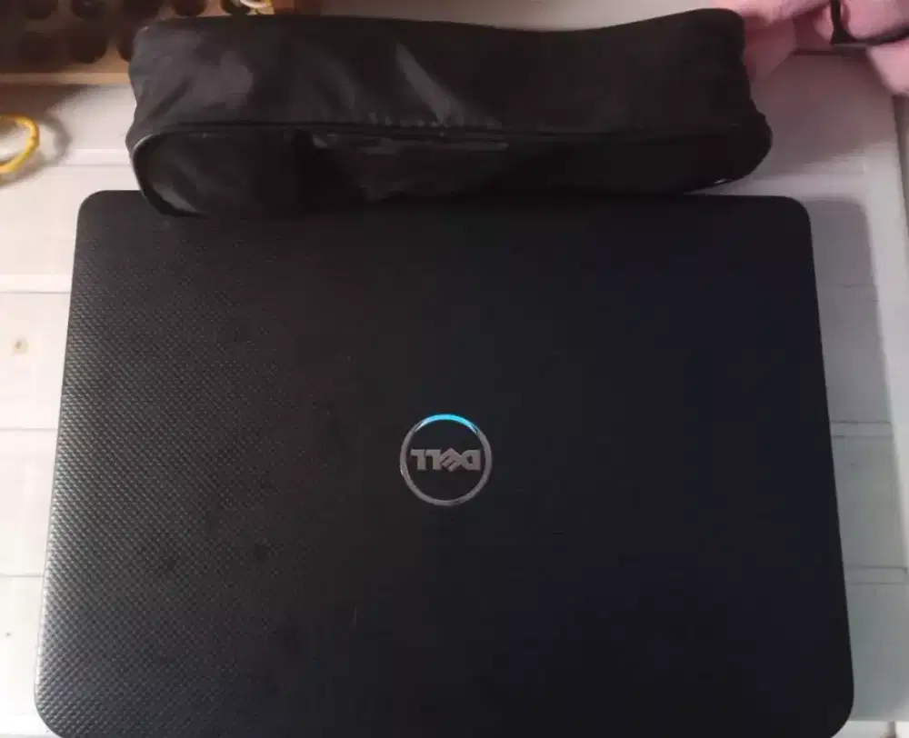 Laptop Dell Inspiron 3437