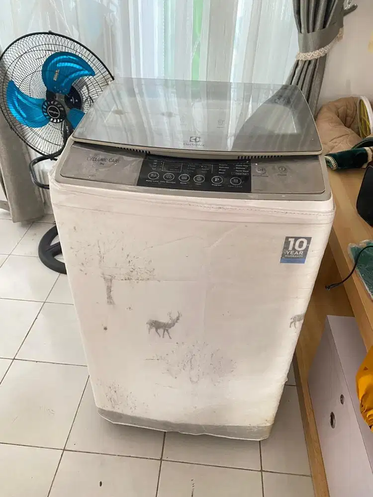 Mesin cuci electrolux 1 tabung like new