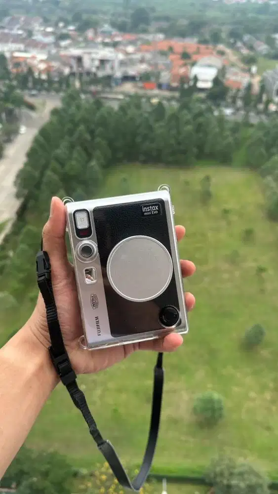 FUJIFLIM INSTAX MINI EVO LIKE NEW BARU 2 BULAN