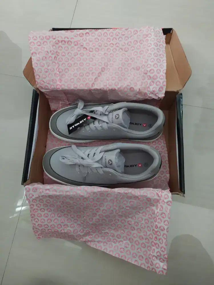 Sepatu AIRWALK size 41 baru