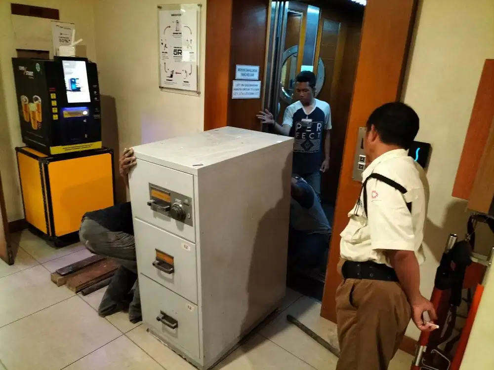 rombeng barang bekas surabaya