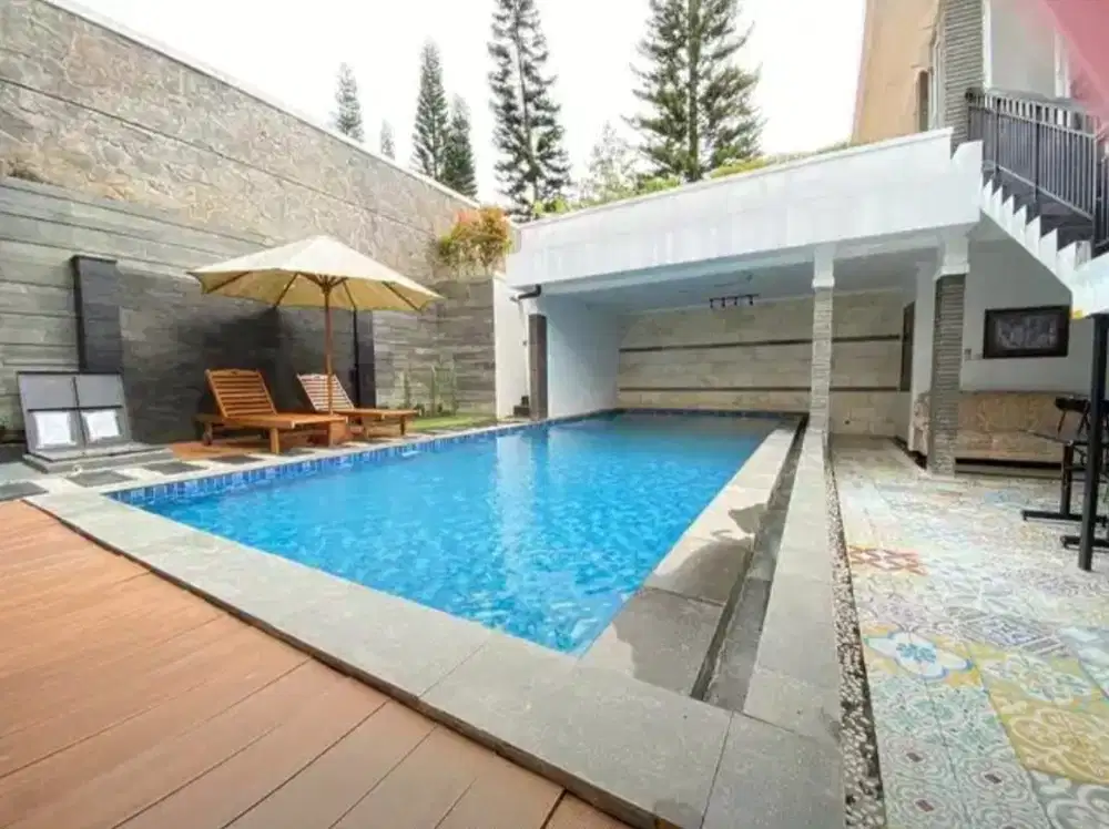 RUMAH MEWAH SUPER LUX FULL FURNISHED SIAP HUNI  DI DAGO RESORT BANDUNG