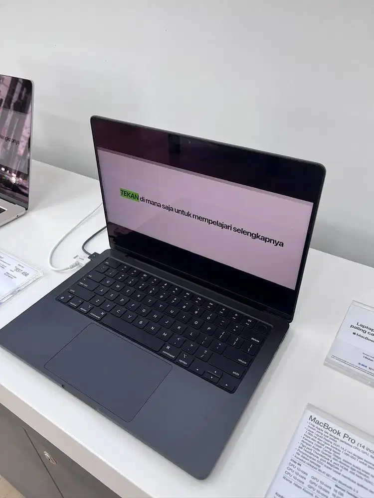 CICILAN MACBOOK BUNGA 0%