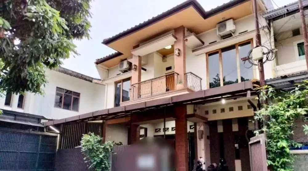 RUMAH 2 LANTAI FULL FURNISHED SIAP HUNI SAYAP JALAN PETA BANDUNG