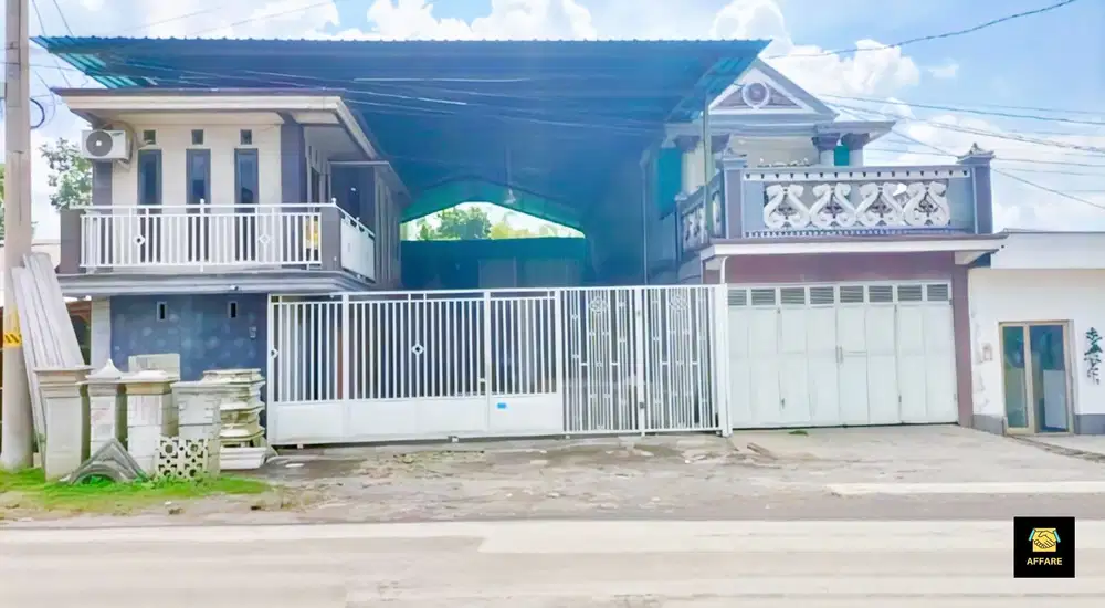Dijual Rumah 3 Lantai SHM, Akses Jalan Utama Genteng Banyuwangi