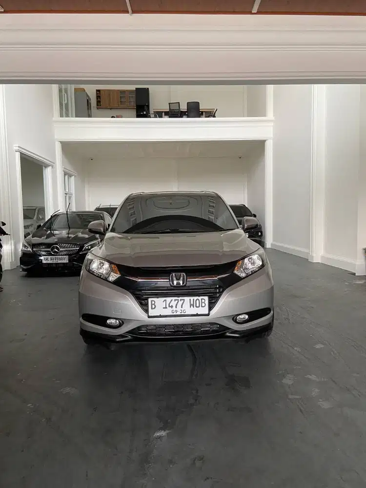 Honda HR-V Tipe E CVT