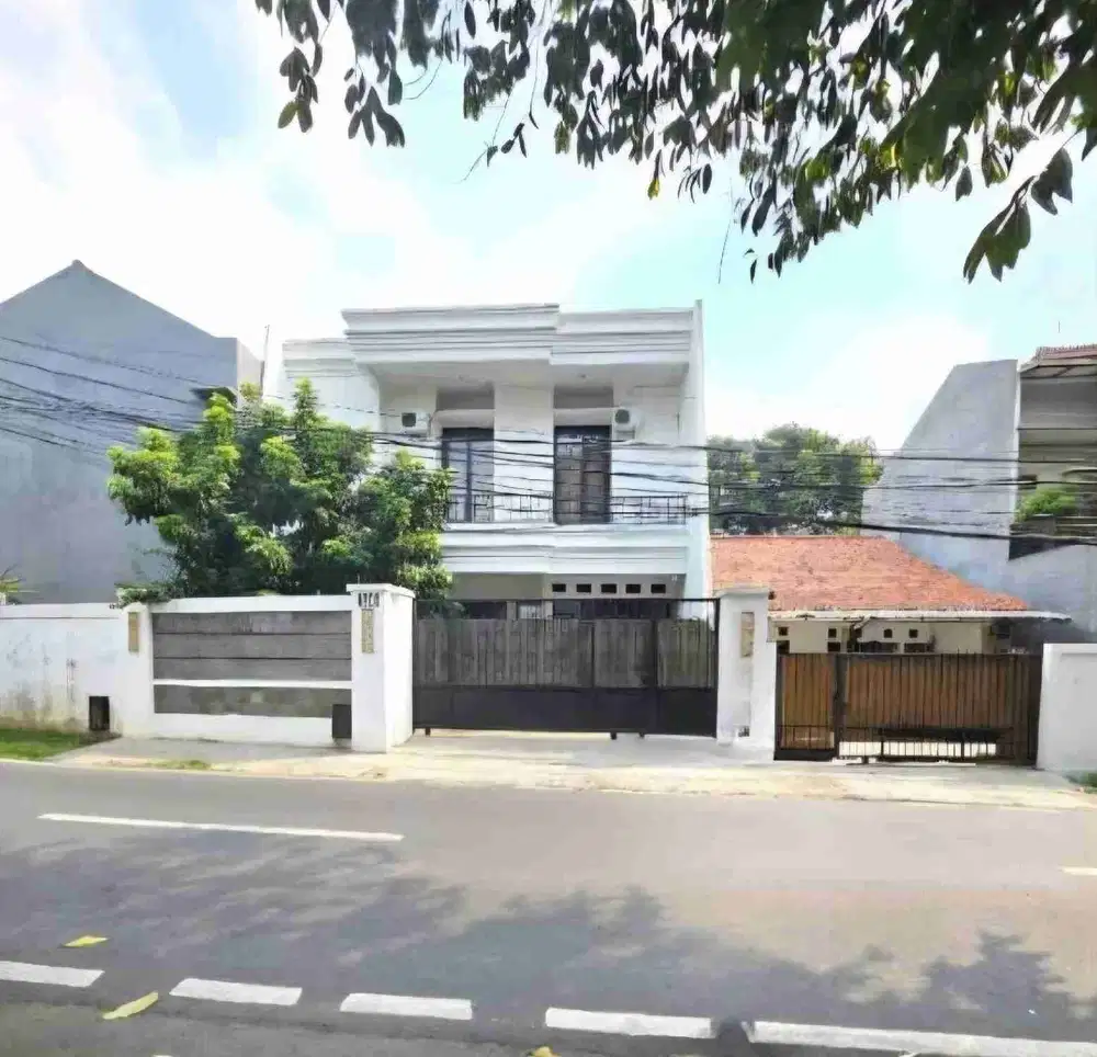 Dijual Cepat Rumah Bagus 2 Lantai di Jagakarsa