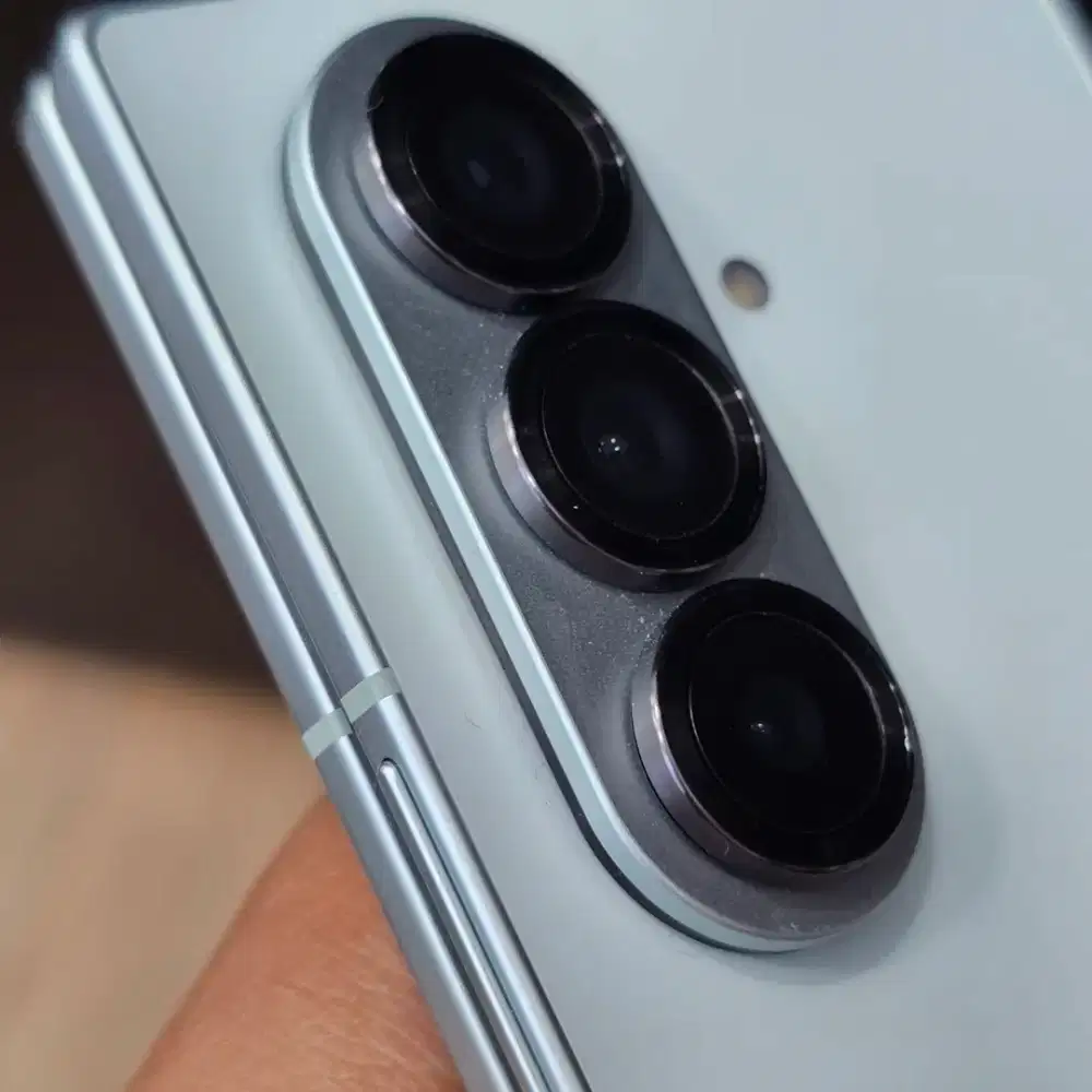 Z Fold 7 12/256 256GB free proteksi 2 tahun