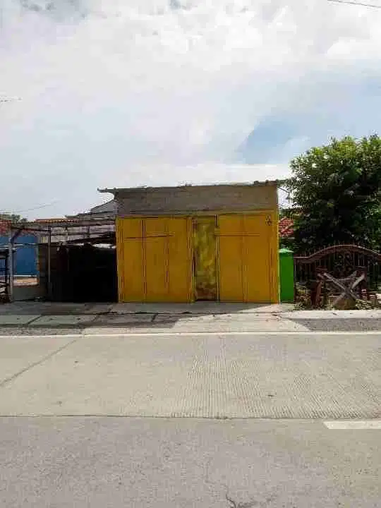 Dijual murah | Dijual cepat, kios / tempat usaha
Lokasi strategis nol jalan klopo sepuluh Sukodono Sidoarjo