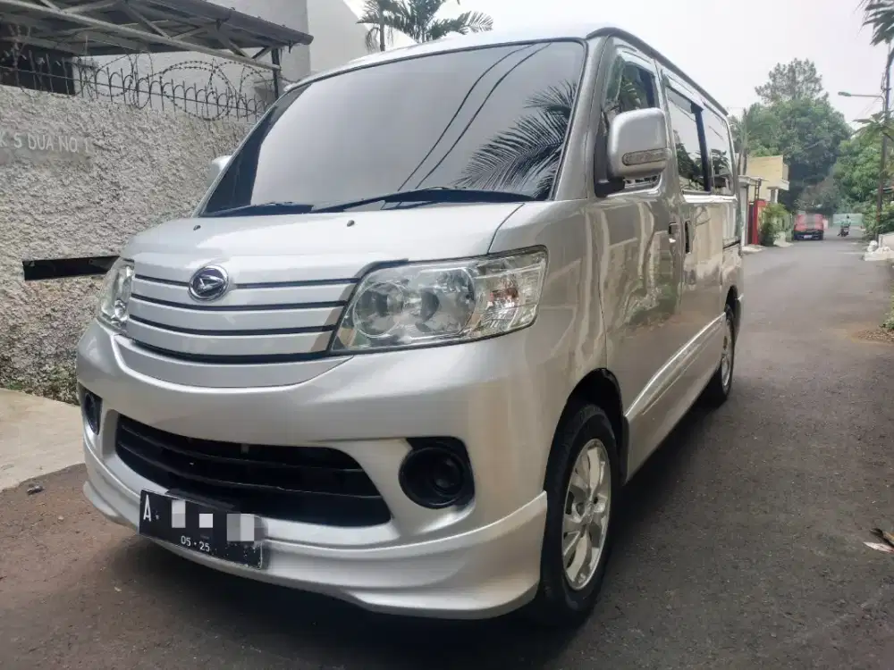 (Tdp7jt)Daihatsu Luxio Facelift 1.5 D MT Th 2015 Tgn Pertama Istimewa