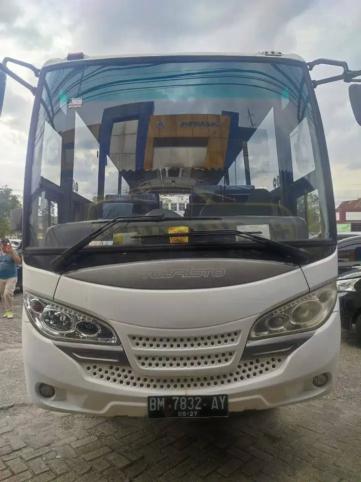Jual Cepat Mobil Bus Colt Diesel FE84 G BC (4x2) M/T  – Harga Nego