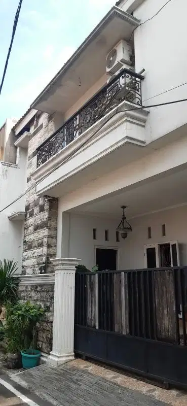 Kost kamar luas 3x6m di komplek cempakaputih