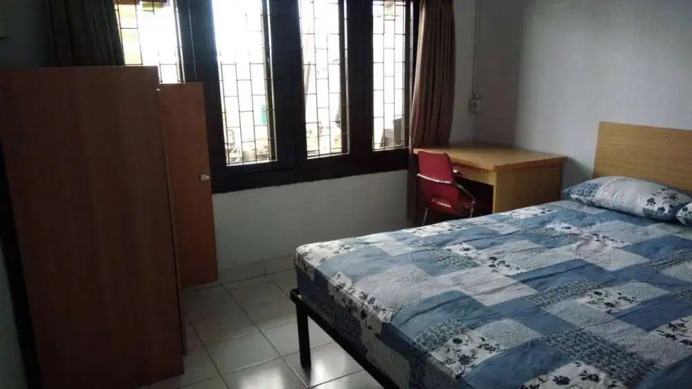 Kos BERSIH Mangga Besar IV L Aman Nyaman AC Glodok Kota Pria Wanita