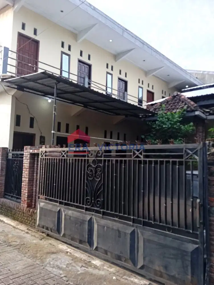 Dijual Rumah Kos 10 kamar, dekat RS Aura Syifa,Pengadilan Negeri,wisata kuliner, nyaman dan tenang, dekat fasum