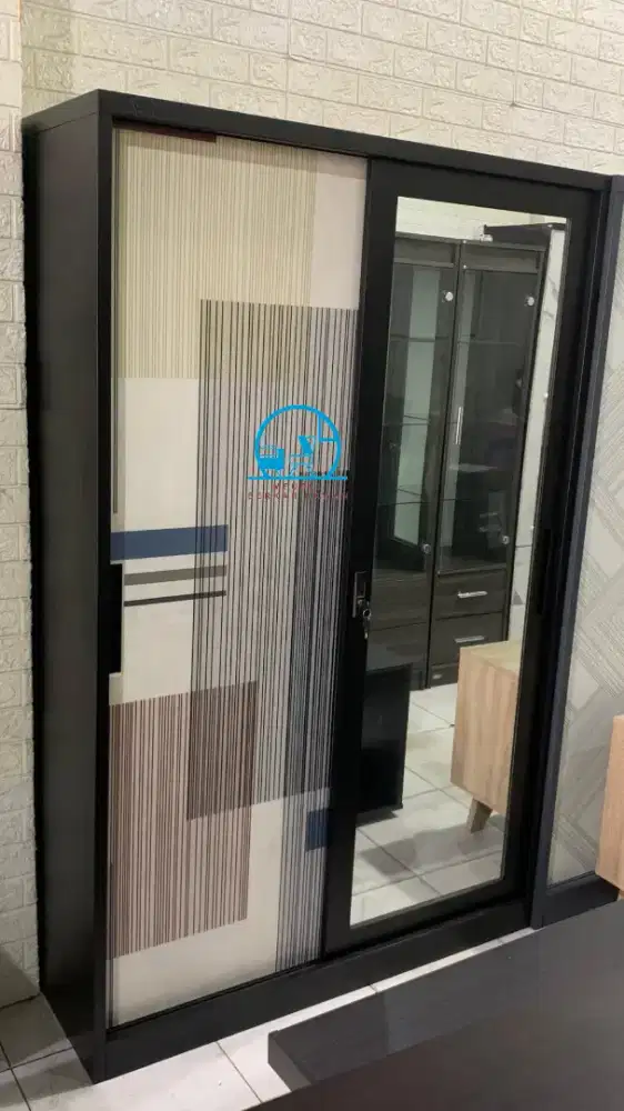 Sale! Lemari pakaian sliding besi