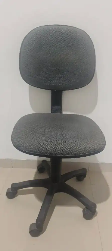 Kursi komputer (Abu2)