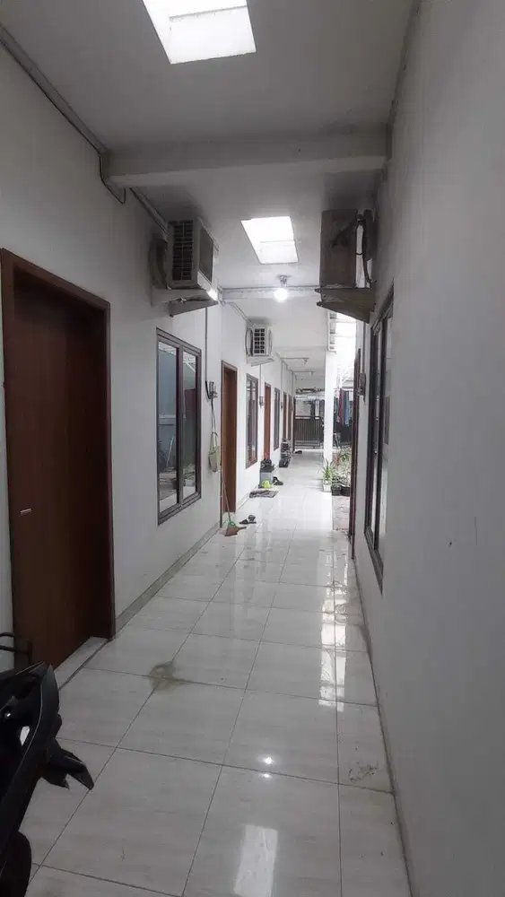 Jual rumah kontrakan 8 kamar di bantar Gebang
