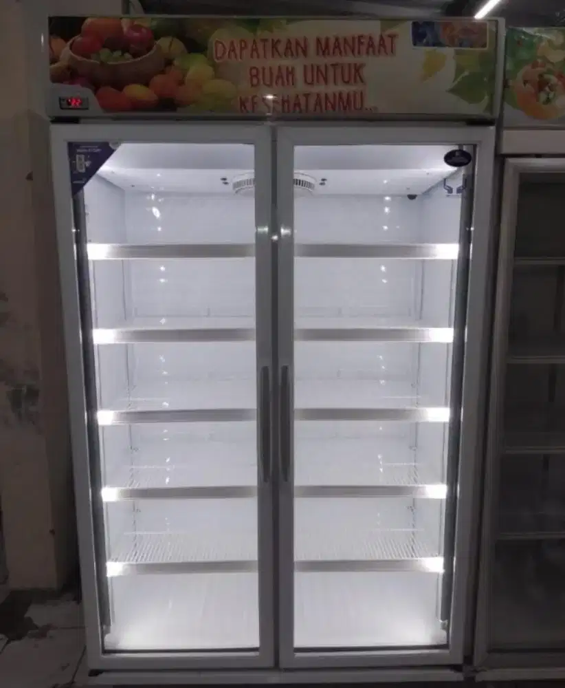 Showcase cake and fruit