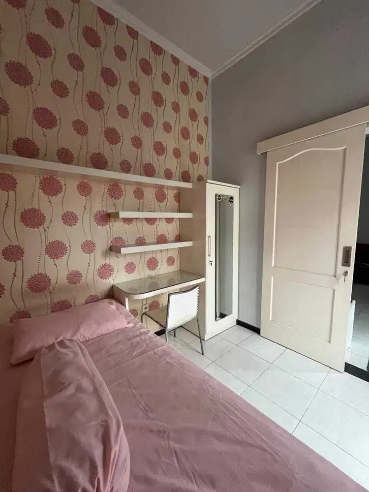 RUMAH KOS SIGURA GURA BARAT FULL PENGHUNI