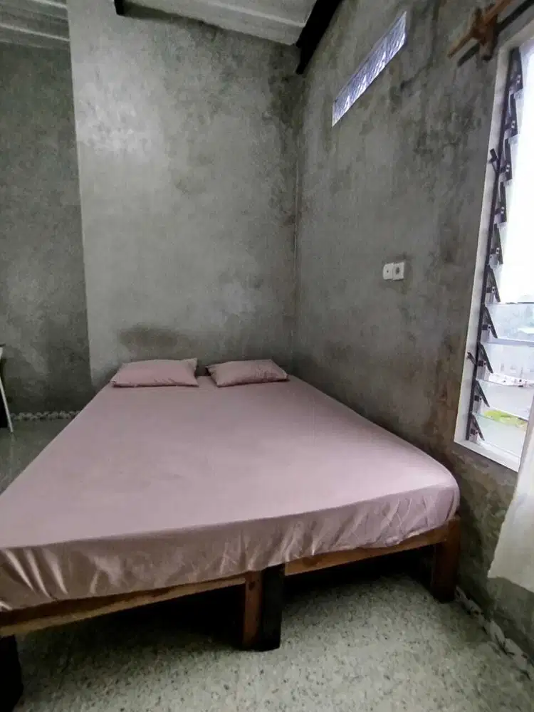 KOS AKSES 24 JAM COLOMADU DEKAT IHS, UMS, BANDARA