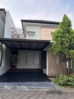 Disewakan rumah serenia hills lebak bulus