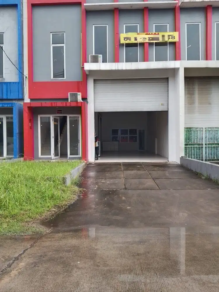 Gudang siap pakai di Bizpoint Cikupa Full Renovasi