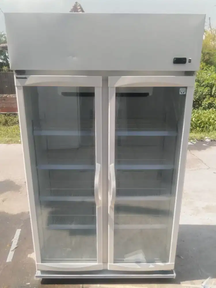 Showcase cake and fruit