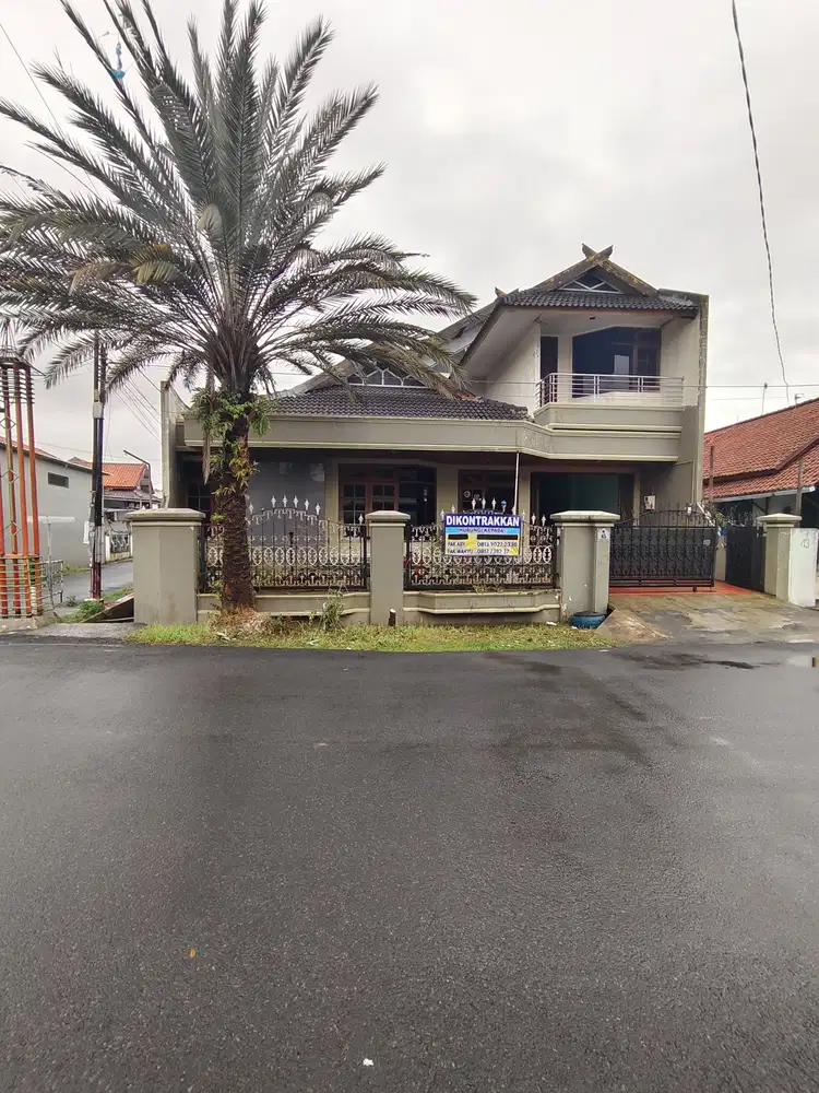 Rumah Luas 2 Tingkat di Semarang letak Strategis di pusat Kota