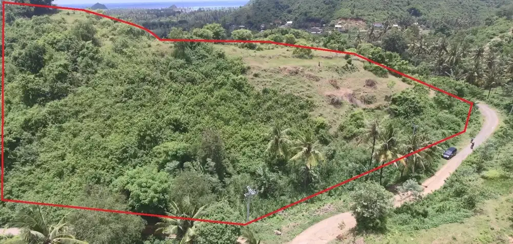 Tanah 27 are di dekat circuit mandalika, view perbukitan spektakuler