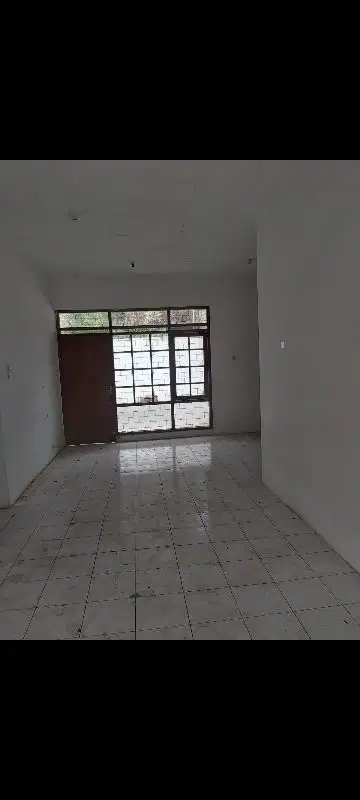 Rumah Strategis siap huni, Taman Kopo Indah