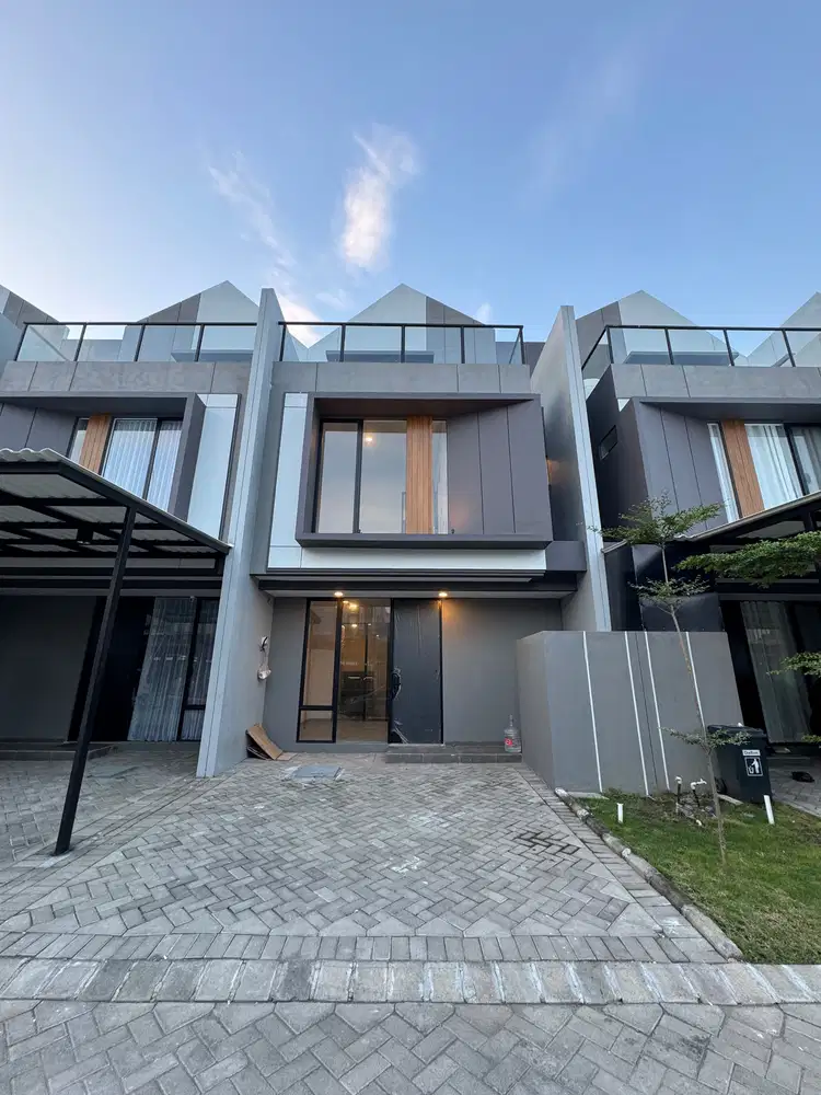 Dekat ITS Galaxy Mall Grand Eastern 3 Lantai baru gress Surabaya Timur