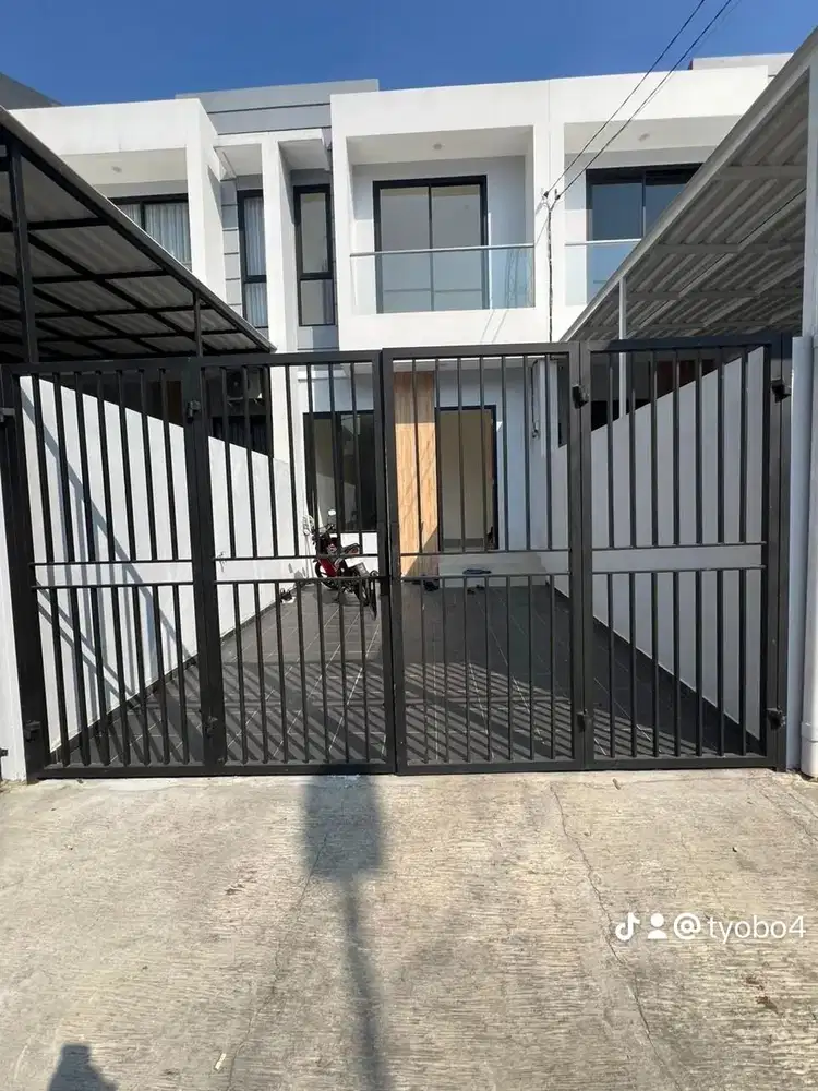 Rumah 2 lantai joglo