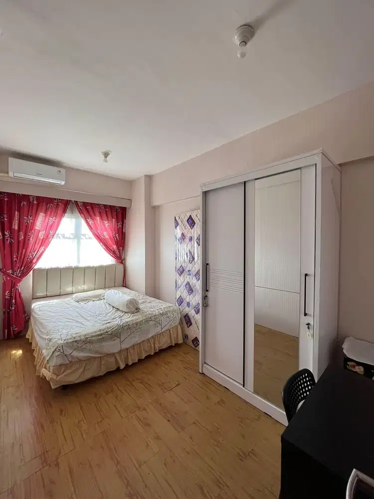 jual apt 2BR jadi 1 tower B Lantai 27 Gunawangsa MERR , Surabaya Timur