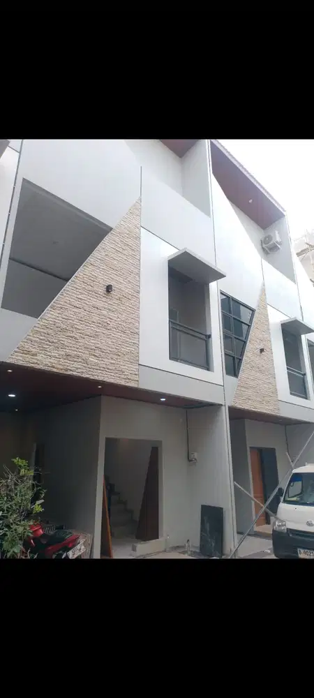 Di jual rumah di rawamangun