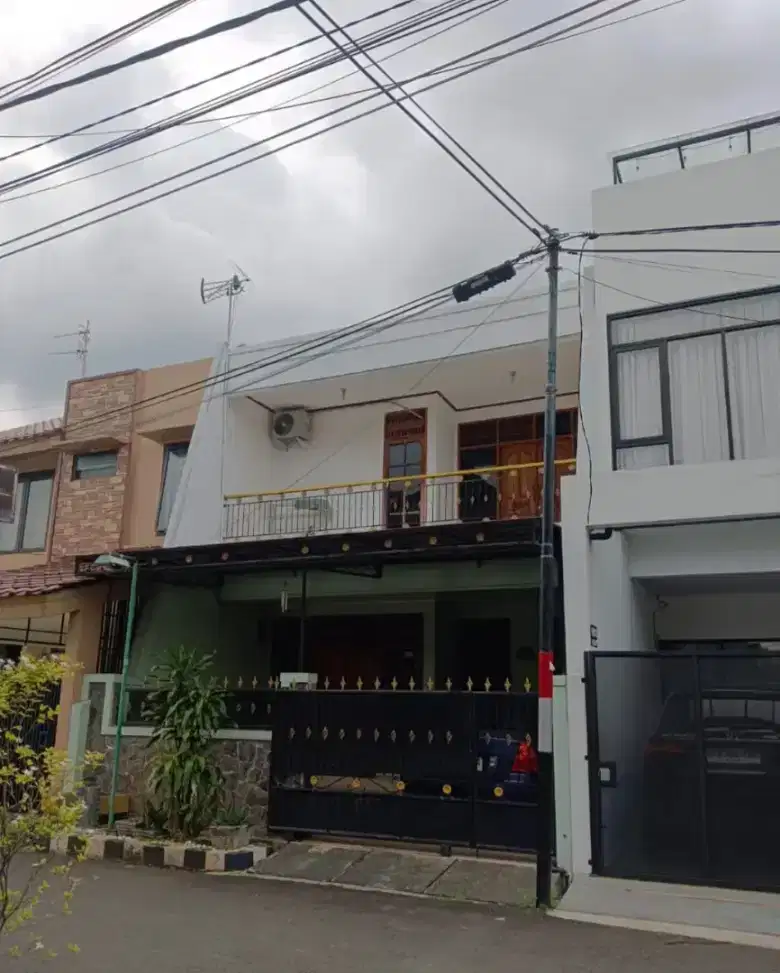 Rumah sewa Duren Sawit dekat RS islam pondok kopi, Jakarta Timur