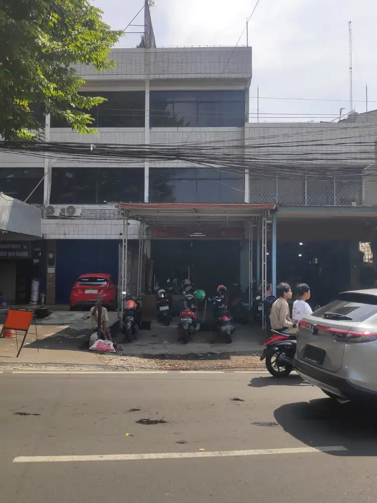 Ruko sewa kebayoran baru dekat rs fatmawati Jakarta selatan