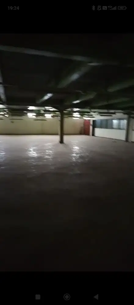 Sewa gudang BSD luas 5000