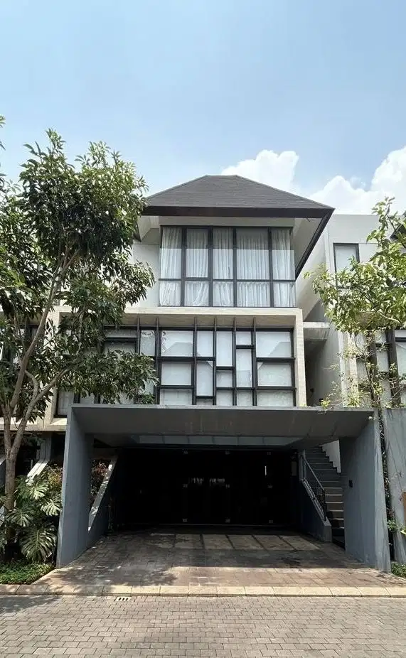 Disewakan rumah serenia hills lebak bulus